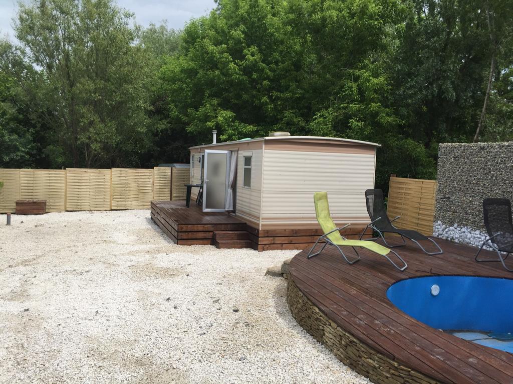 Kenge Apartmanok Balatonszárszó Екстериор снимка